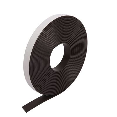 Flexible Streifenmagnete mit 3M-Klebstoff-Top-Notch-Signal- und Display-Lösung