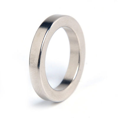 Industrie N52 NdFeB-Magnet mit Lochring Neodym-Magnet Toleranz ±0,05 Dauerhaft