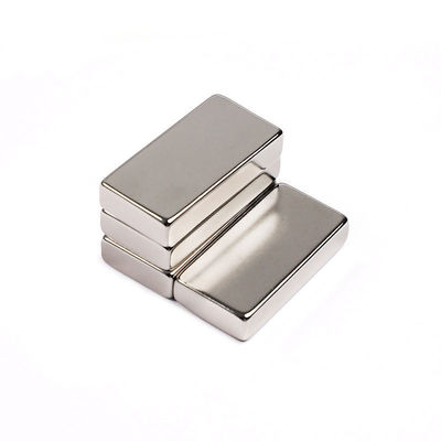 Stärke Magnetismusrichtung N52 NdFeB-Block Neodym-Magnet für Industriezwecke