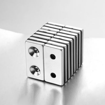 10000 Gauss N52SH Starker Blockmagnet mit 2 Gegengesunkenen Löchern Neodym NdFeB Material