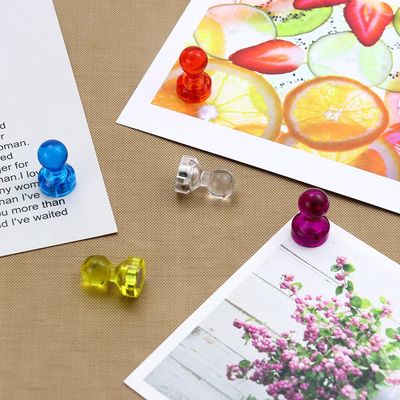 Superstarke Kunststoff-Push-Pin-Magnete für Kühlschränke mit zylindrischer NdFeB-Qualität
