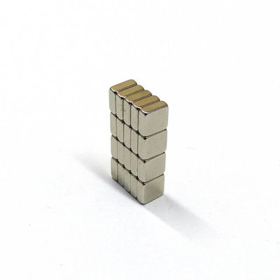 Zusammengesetzter Neodym-Magnet Kleiner Block 20x20x10mm für langlebige magnetische Lösungen