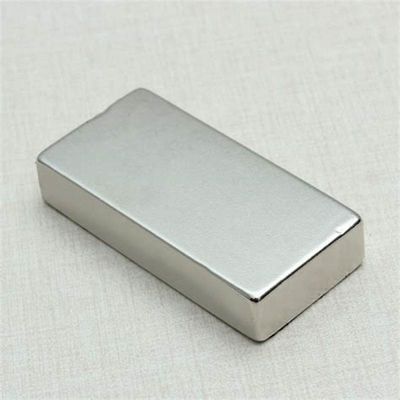 Neodym N52 Blockmagnet 50 mm x 30 mm x 10 mm mit Formverarbeitungsdienst