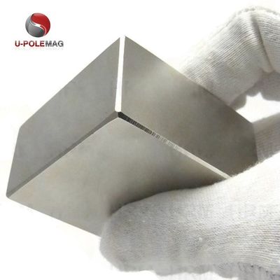 Leistungsstarker Neodym-Magnetblock N42 mit Dichte 7,3-7,6 g/cm3 und ROHS-Zertifizierung