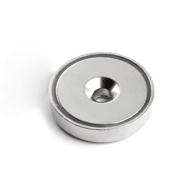 Zusammengestellter superstarker NdFeB-Töpfermagnet mit dauerhaftem Gegengesunkenen Loch d1 5,5 mm