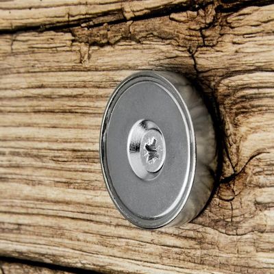 Zusammengestellter superstarker NdFeB-Töpfermagnet mit dauerhaftem Gegengesunkenen Loch d1 5,5 mm