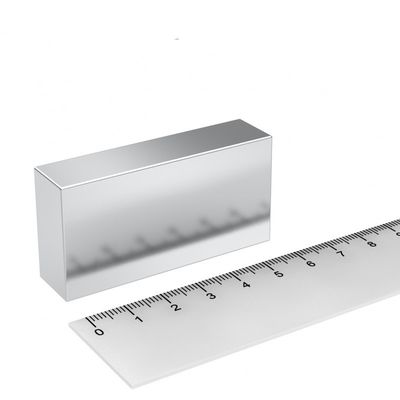 Zusammengesetzte Seltenerdmagneten Toleranz /- 0 Industrielle Magnetmaterialien für Industriezwecke
