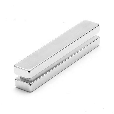 Nickelbeschichtet F50x10x5mm N48 Schwerlastmagnet aus Neodymium-Stäbe aus seltenen Erden für Industriezwecke