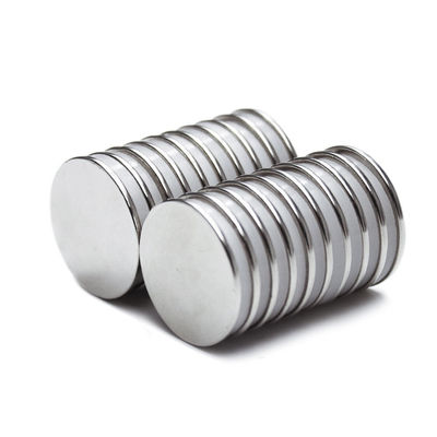 Toleranz ±1 mm Permanenter Neodym-Disk-Klebmagnet mit 3M-Selbstklebstoff
