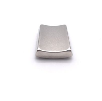 Schneiden N35-N52 M H SH UH Seltenerd-Neodym-Bogentfliesenmagnet für Industrie