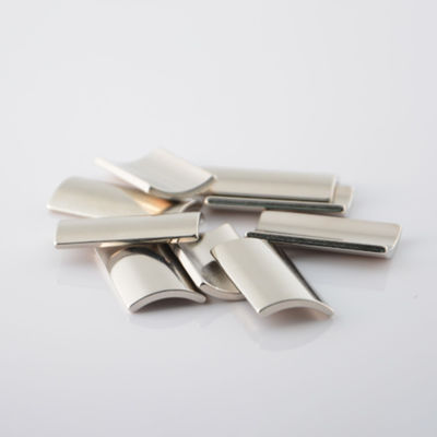 Schneiden N35-N52 M H SH UH Seltenerd-Neodym-Bogentfliesenmagnet für Industrie