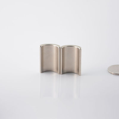 Schneiden N35-N52 M H SH UH Seltenerd-Neodym-Bogentfliesenmagnet für Industrie