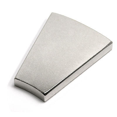 Segment Neodym-Magnet für kundenspezifische Gleichstrommotorteile 45SH-Bogen-Permanenter-Motomagnet