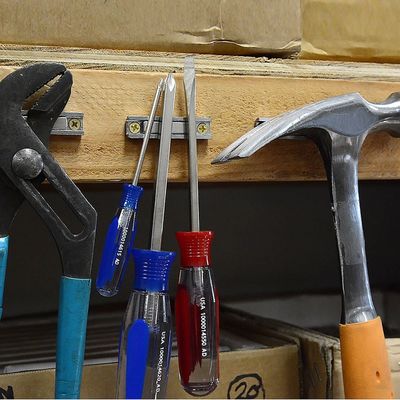 Industrieller NdFeb-Kopfmagnet von der Klasse N52 mit Gegensenkloch und Nickelbeschichtung