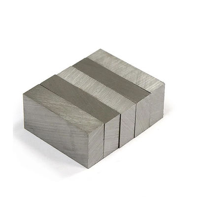 ISO14004 2004 Zertifizierter Permanenter Magnetismus AlNiCo 5-Stäbchenmagnete mit Achsrichtung