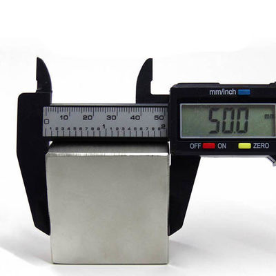 Industrie-Magnetblock Neodym NdFeb 50x50x25mm mit starken magnetischen Eigenschaften