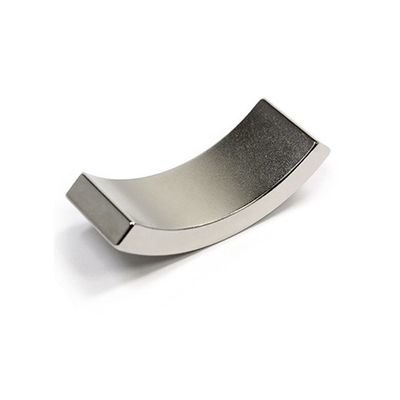 N35-N52 Seltenerdbogenmagnet für starke Magnetfelder in Motoren und Generatoren
