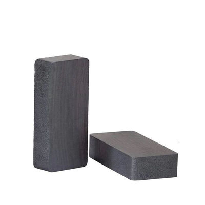 Anpassungsfähige schwarze Rechteckferritmagnete mit Biegewiderstand Kgf/mm2 von 5-10