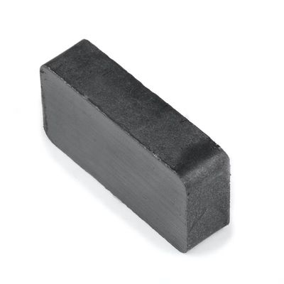 Anpassungsfähige schwarze Rechteckferritmagnete mit Biegewiderstand Kgf/mm2 von 5-10