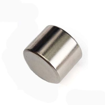 Maximale Arbeitstemperatur 80 °C NdFeB-Magnet N52 30x30 für Effizienz und Langlebigkeit