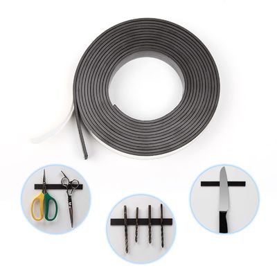 Flexible Streifenmagnete mit 3M-Klebstoff-Top-Notch-Signal- und Display-Lösung