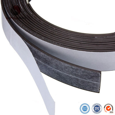 Selbstklebendes Magnetband aus Gummi für die Anbringung von flexiblem Magnetband