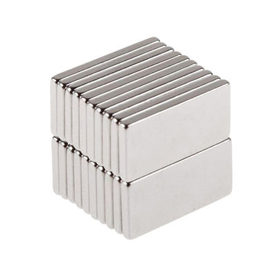 80°C Maximal Arbeitstemperatur Neodymmagnet 50x10x5 für den Generator Magnetstabblock