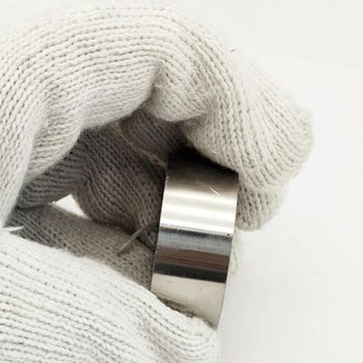 7.4g/cm3 Dichte Seltene Erden Permanent gegossener AlNiCo Rundzylindermagnet für Kabelknopf