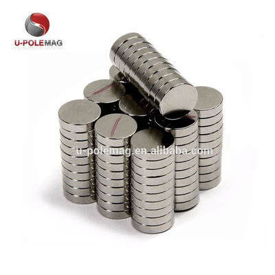Mini Rund Neodymium Disc Magnet D10 N35 N52 Goldbeschichtung für die Schneideffizienz