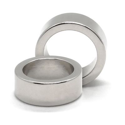 N40 Uni Pole Radialorientierte Ringröhre Neodym-Magnet mit ±0,05 mm Toleranz