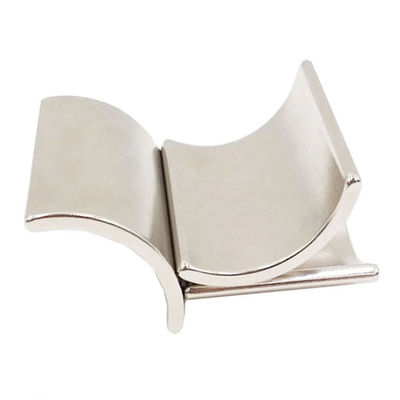 Industrie kundenspezifischer NdFeB-Magnet mit N52 und kundenspezifischer Magnetisierungsrichtung