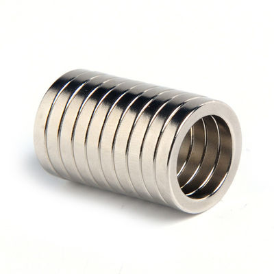 Industrie N52 NdFeB-Magnet mit Lochring Neodym-Magnet Toleranz ±0,05 Dauerhaft