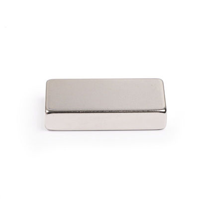 Stärke Magnetismusrichtung N52 NdFeB-Block Neodym-Magnet für Industriezwecke