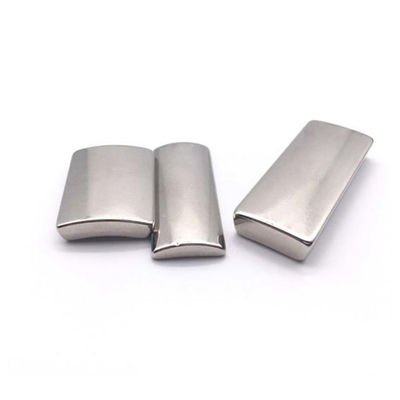 Sonder NdFeB-Motorbogenmagnet Supergroßer Neodym-Segmentmagnet mit N35-N52-Klasse