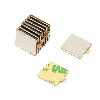 Schneidedienst hohe Festigkeit N52 NdFeB Magnet Block Neodym Magnet mit 3M Klebstoff