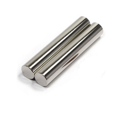 M8 Löcherhaltige zylindrische Neodym-Magnet-Edelstahlstange für die Verarbeitung von Verbundwerkstoffen