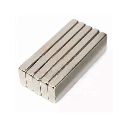 Erstellen Sie einzigartige Katzen-Auge Nägel mit kundenspezifischen Neodymium Magnet Bar Nagel Magnet Kit